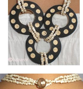 Necklaces With Coconut And Glassbead