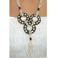 Necklaces With Coconut And Glassbead