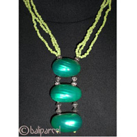 Necklaces With Shell And Glassbead