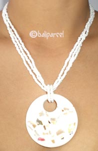 Necklaces With Resin And Glassbead