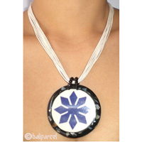 Necklaces With Resin