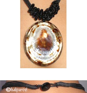 Necklaces With Resin 