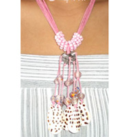 Necklaces With Shell And Glassbead