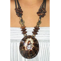Necklaces With Wood And Shell