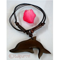 Wooden Necklaces From Sono Wood.