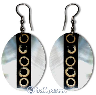 Earring, Handmade Sea Shell Inlaid With Bamboo