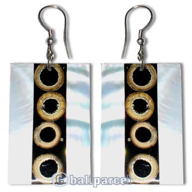 Earring, Handmade Sea Shell Inlaid With Bamboo