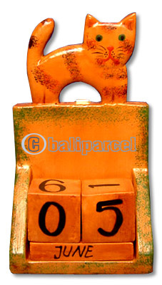 Calendar With Cat, Hadmade From Albesia Wood