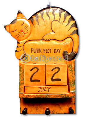 Calendar With Cat, Hadmade From Albesia Wood