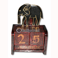 Atique Calendar, Hadmade From Albesia Wood