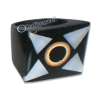 Ring, Handmade From Resin Inlaid With Sea Shell And Bamboo 