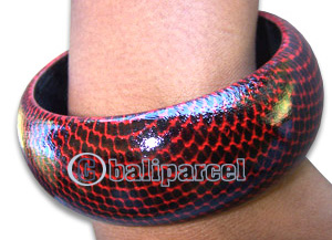 Wooden Bracelet With Hand Painted.