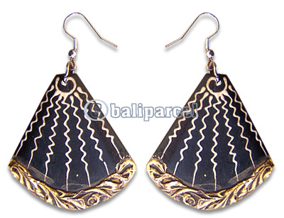 Wooden Earring, Handmade From Sono Wood With Hand Painted.