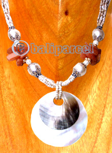 Necklaces, Handmade From Shell, Resin And Glassbead