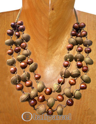 Necklaces, Handmade From Wooden & Cotton Ball.