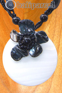 Necklaces, Handmade From Glassbead And Shell.
