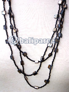 Necklaces, Handmade From Glassbead And Shell.