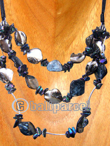Necklaces, Handmade From Shell, Resin, Metal And Cotton String.