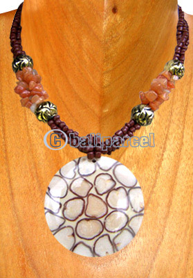 Necklaces, Handmade From Shell, Resin, And Glassbead.