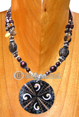 Necklaces, Handmade From Shell, Resin, And Glassbead.