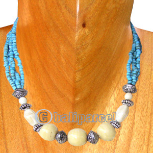 Necklaces, Handmade From Glassbead And Shell.