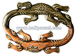 Double Geckos Dot Art Wall Plaque, Hand Carved From Albesia Wood.