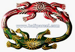 Double Geckos Dot Art Wall Plaque, Hand Carved From Albesia Wood.