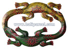 Double Geckos Dot Art Wall Plaque, Hand Carved From Albesia Wood.