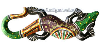 Singel Gecko Dot Art Wall Plaque, Handcarved From Albesia Wood