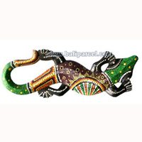 Singel Gecko Dot Art Wall Plaque, Handcarved From Albesia Wood