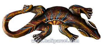 Singel Gecko Dot Art Wall Plaque, Handcarved From Albesia Wood
