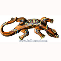 Singel Gecko Dot Art Wall Plaque, Handcarved From Albesia Wood