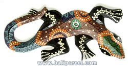 Singel Gecko Dot Art Wall Plaque, Handcarved From Albesia Wood