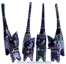 Wooden Cat Set Of 4 With Painted, Hand Carved From Albesia Wood