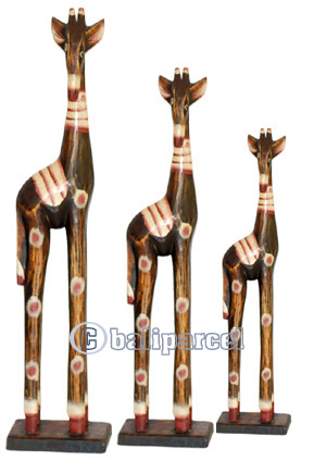 Giraffe Africa, Handmade From Albesia Wood