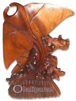 Wooden Manta Ray With Turtle, Handcarved From Suar Wood