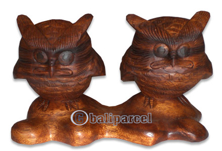 Wooden Two Owls, Hand Carved From Suar Wood