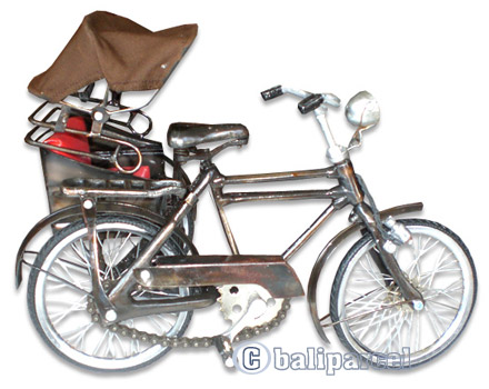Miniatur Art Bike, Handmade From Metal