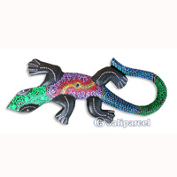 Singel Gecko Dot Art Wall Plaque, Handcarved From Albesia Wood  