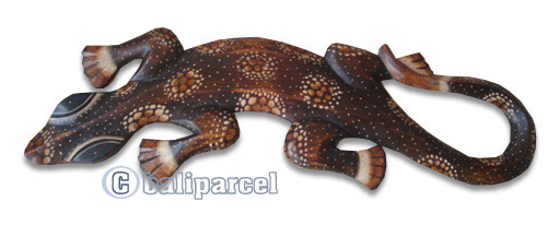 Singel Gecko Wall Plaque, Handcarved From Albesia Wood  