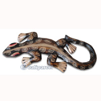 Singel Gecko Wall Plaque, Handcarved From Albesia Wood  