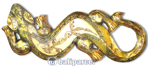 Singel Gecko Wall Plaque, Handcarved From Albesia Wood  