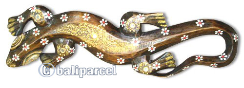 Singel Gecko Wall Plaque, Handcarved From Albesia Wood  