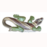 Singel Gecko Wall Plaque With Natural Leave, Handcarved From Albesia Wood  