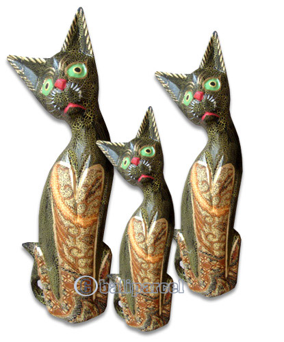 Wooden Cat Set Of 3 With Painted, Hand Carved From Albesia Wood