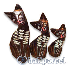 Wooden Cat Set Of 3 With Painted, Hand Carved From Albesia Wood