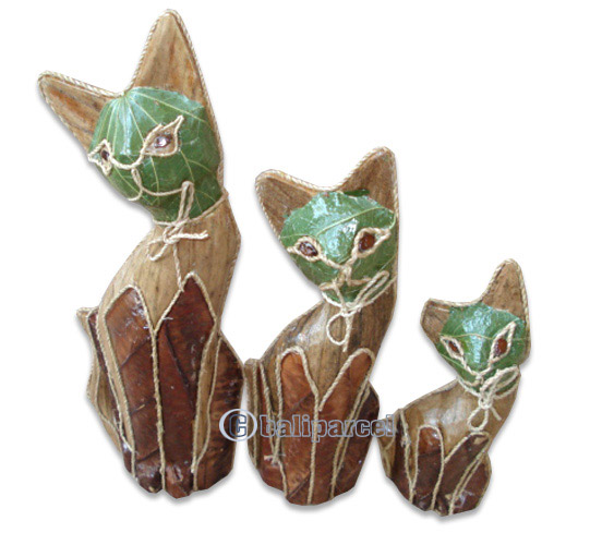 Wooden Cat Set Of 3 With Painted, Hand Carved From Albesia Wood