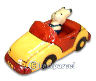 Wooden Miniatur Car With Cat, Handcarved From Albesia Wood