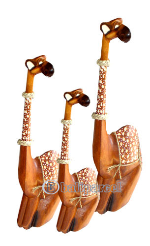 Wooden Sitting Camel Set Of 3, Hand Carved From Albesia Wood