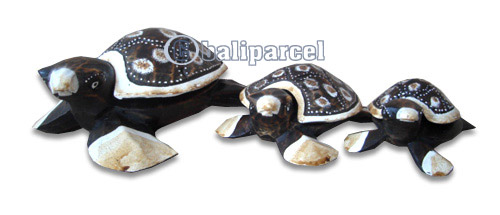 Wooden Turtle Set Of 3, Handcarved From Albesia Wood